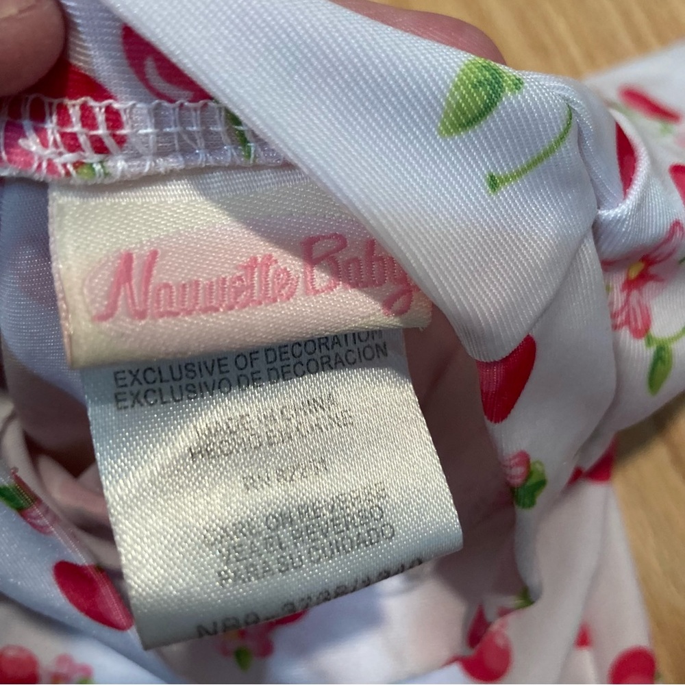 Nannette Baby two piece rashguard swimsuit 12 months - Picture 4 of 5